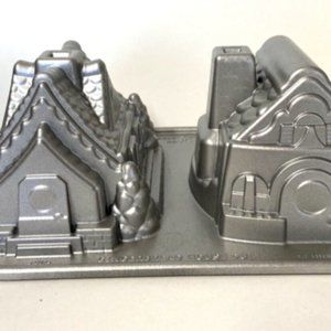 Nordic Ware Gingerbread House Cottages Duet Baking Pan Bundt Cake Mold USA Made
